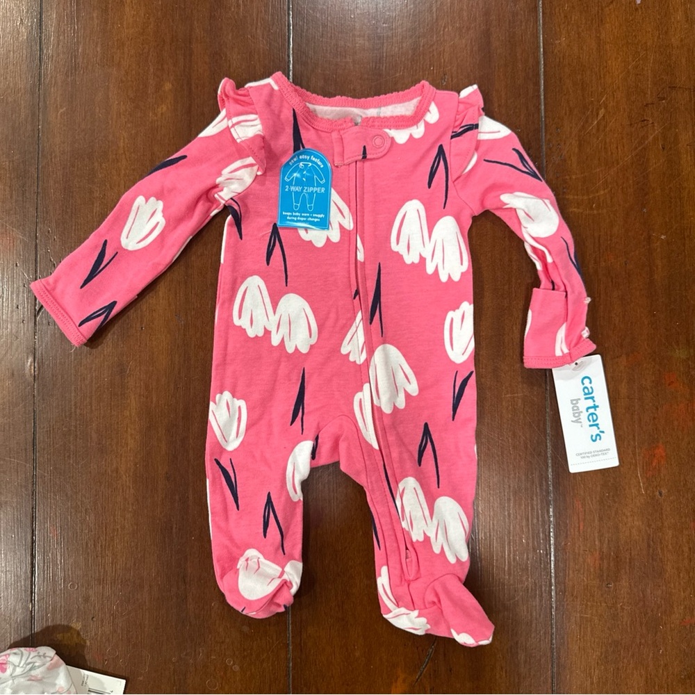 1 Preemie 3 Newborn 4 Piece Baby Girl Clothes Set  Carters And Little me. - Picture 7 of 10